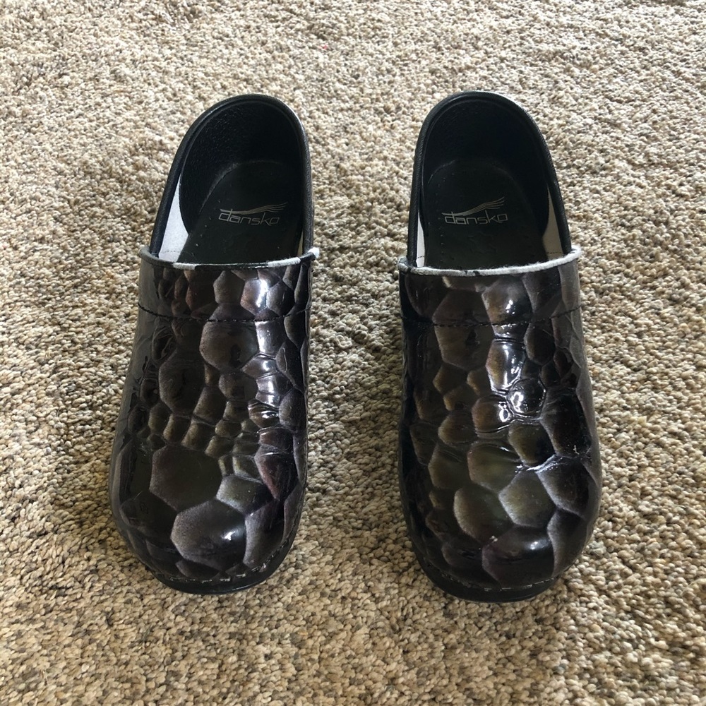 Dansko size 7 (37) snakeskin print clogs